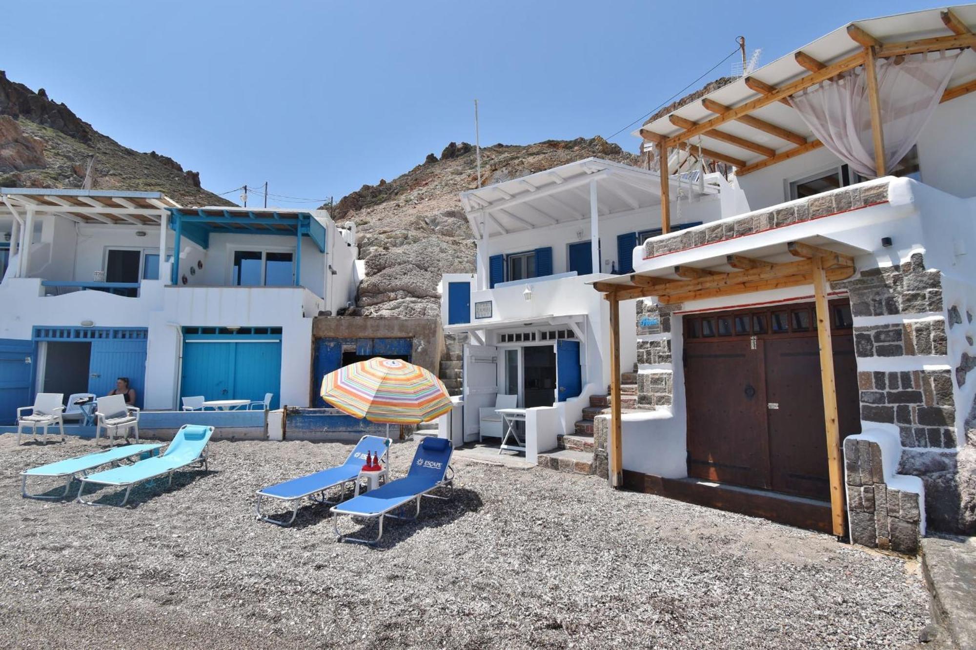 Blue Mare Apartments On The Beach Firopotamos 객실 사진