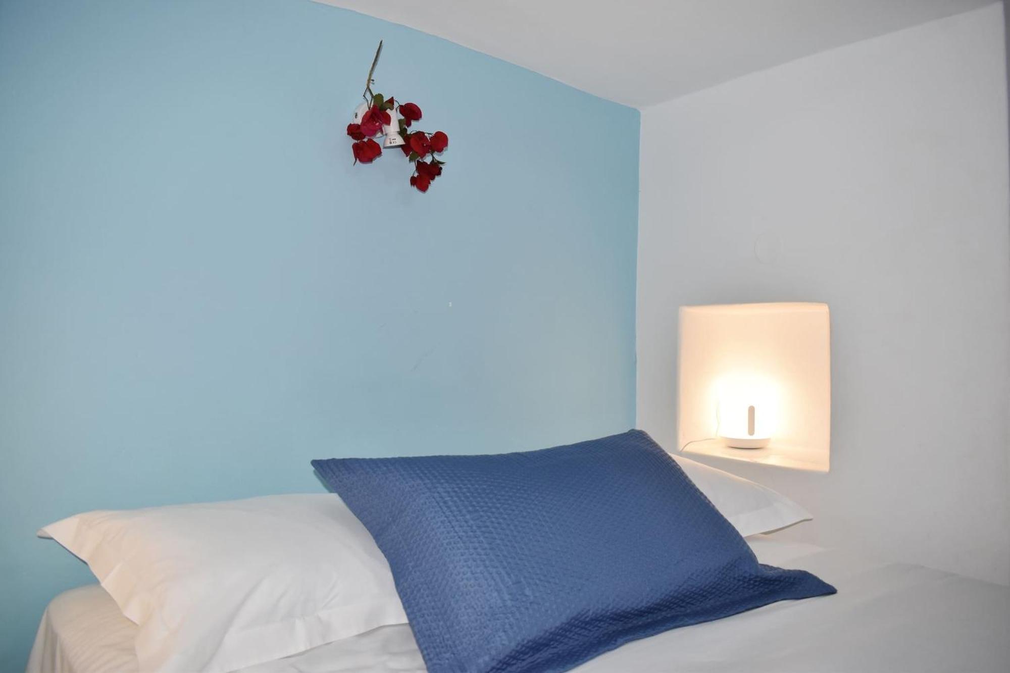 Blue Mare Apartments On The Beach Firopotamos 객실 사진