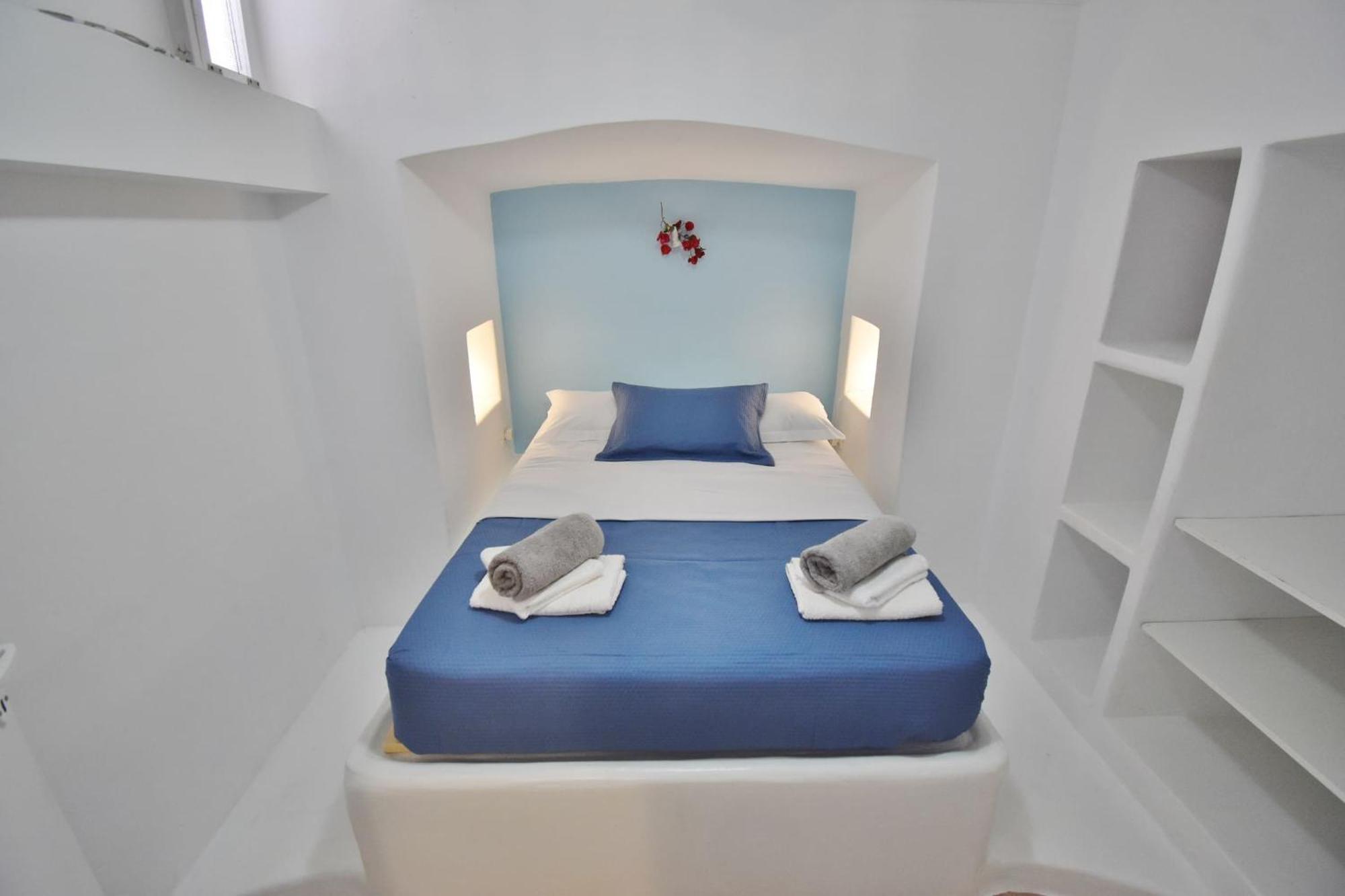 Blue Mare Apartments On The Beach Firopotamos 객실 사진