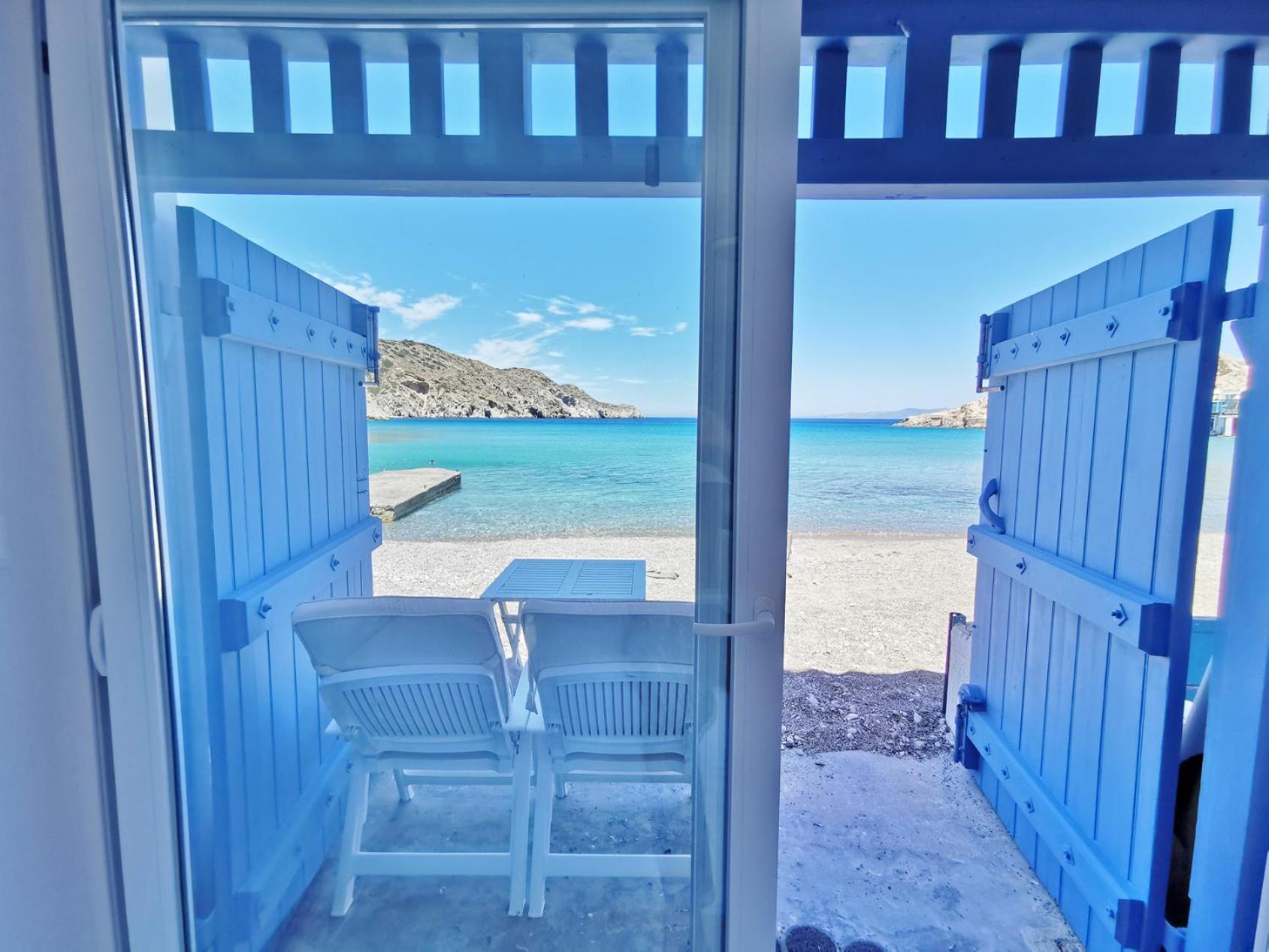 Blue Mare Apartments On The Beach Firopotamos 객실 사진