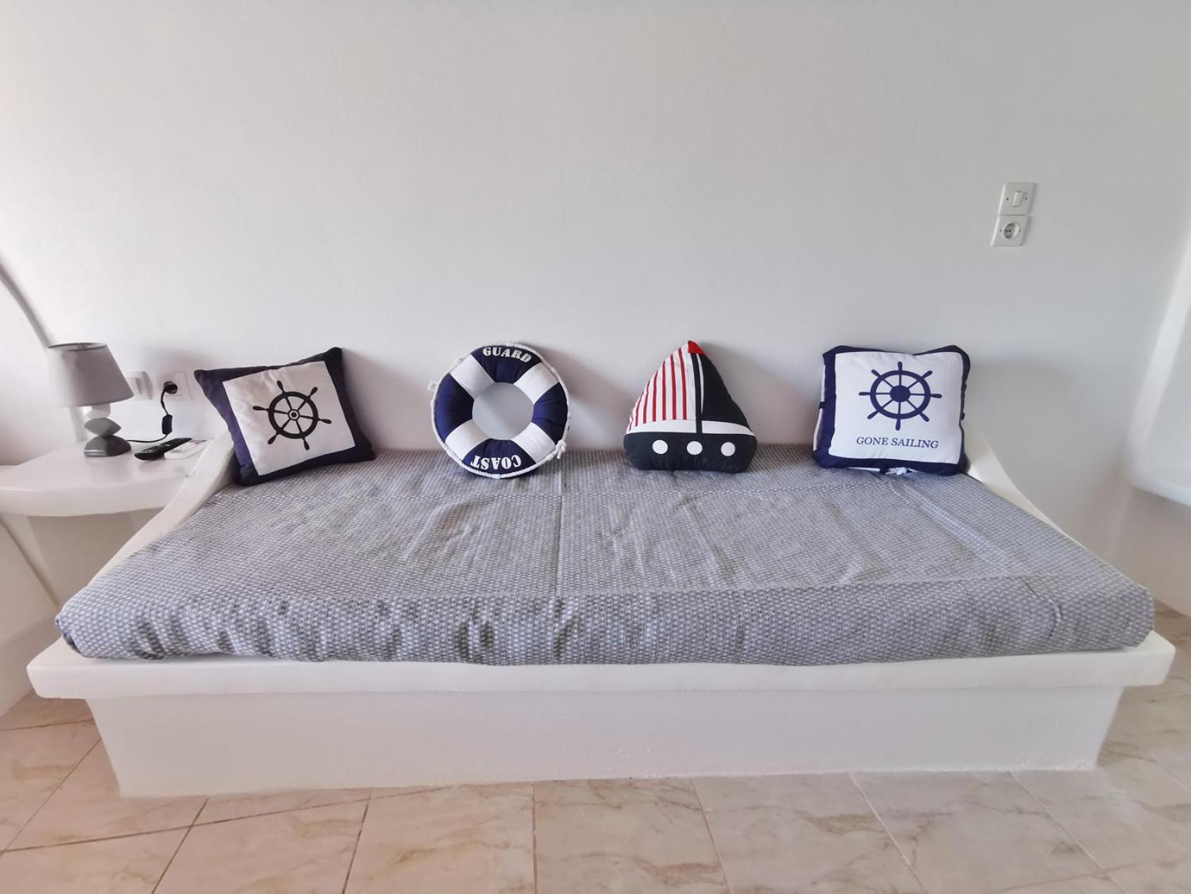 Blue Mare Apartments On The Beach Firopotamos 객실 사진