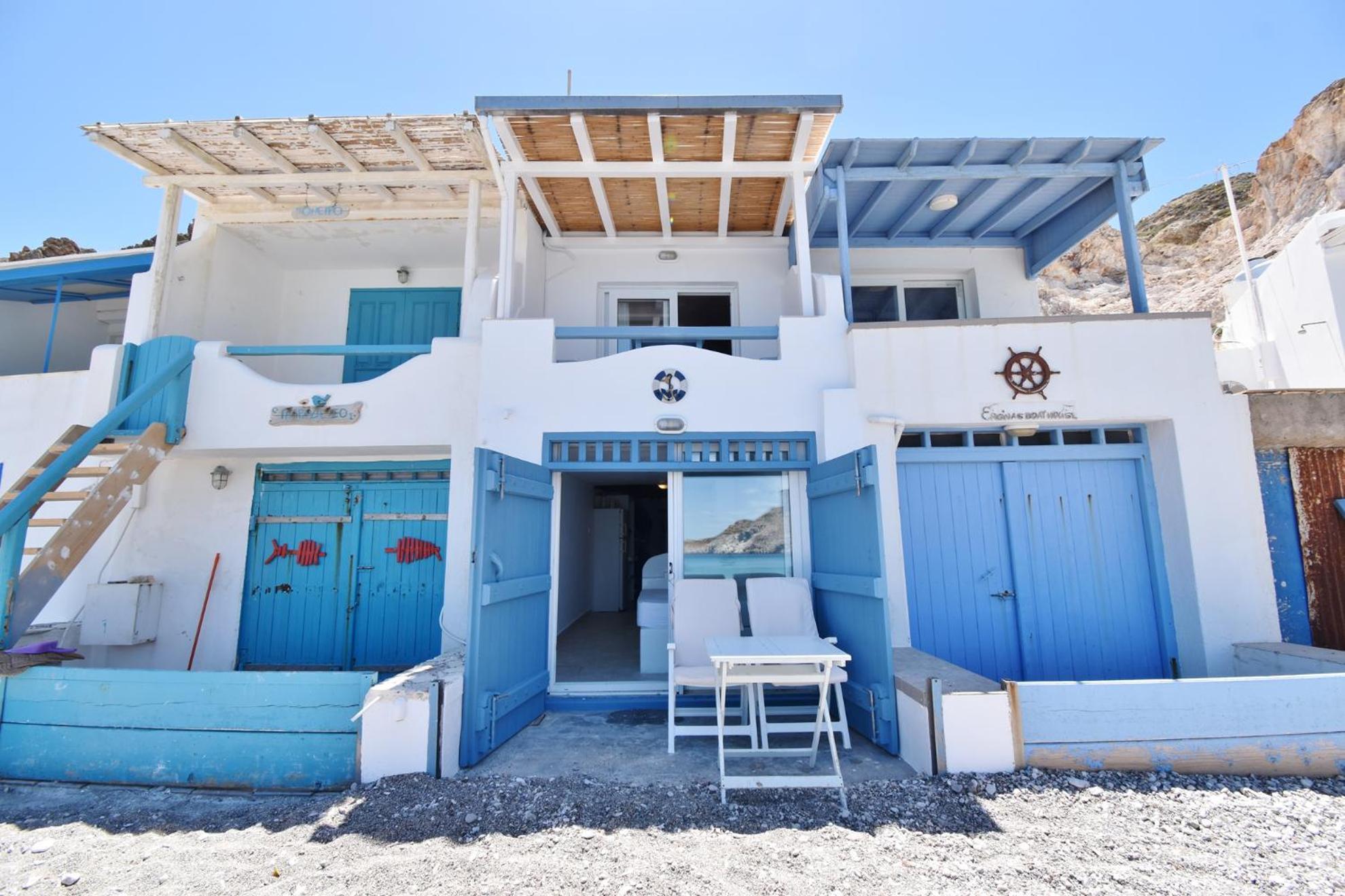 Blue Mare Apartments On The Beach Firopotamos 객실 사진