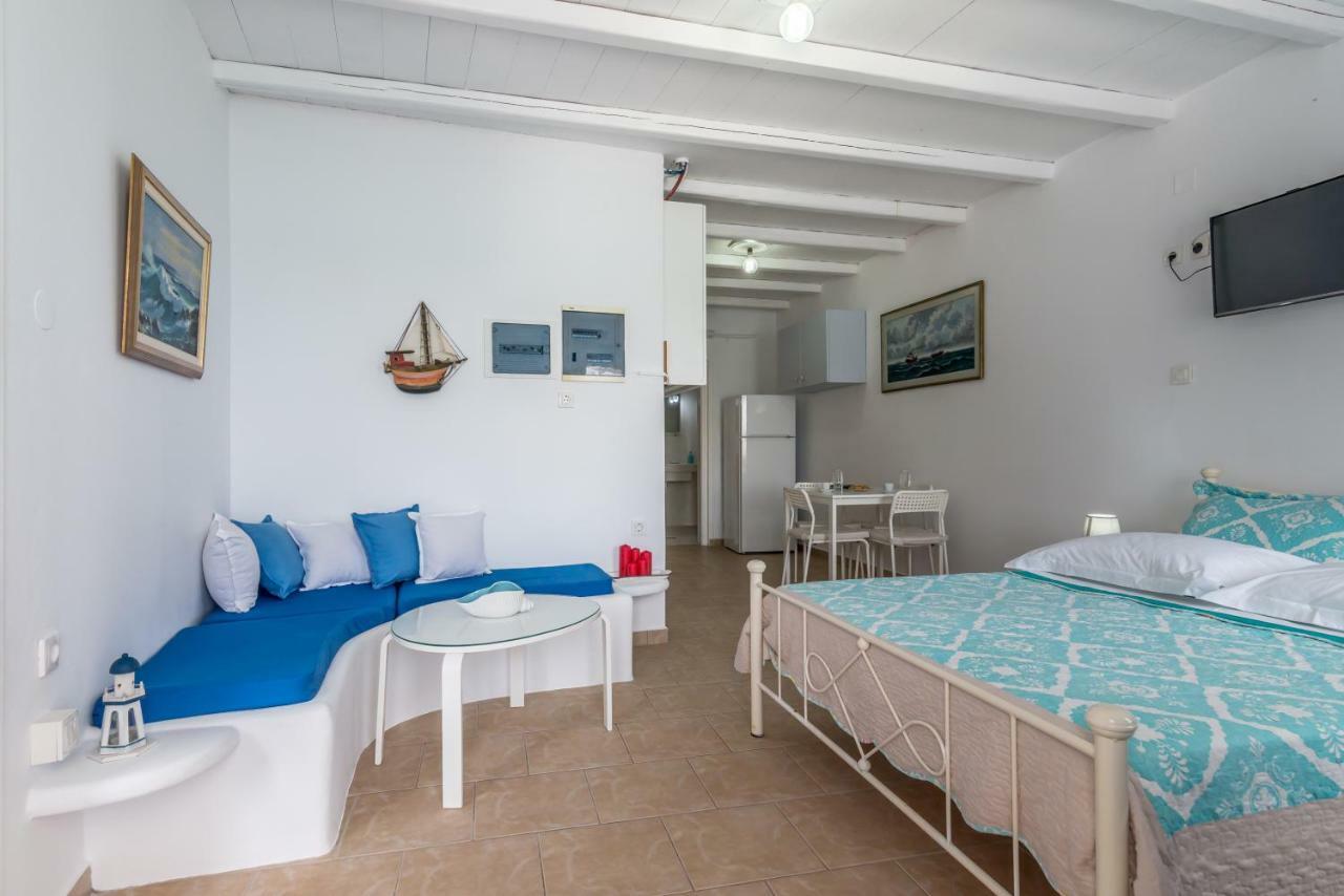 Blue Mare Apartments On The Beach Firopotamos 외부 사진